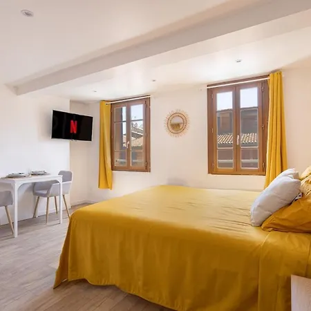 Du Soleil - - Hypercentre Apartamento *